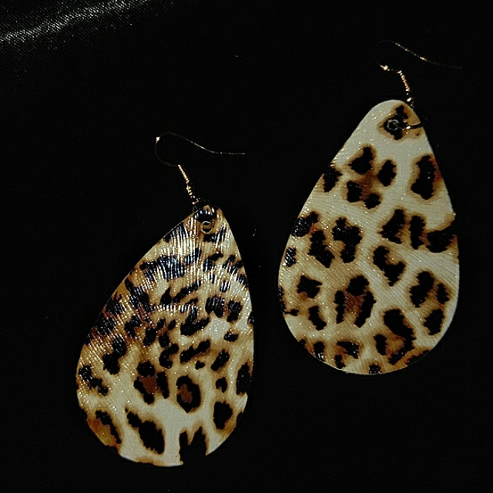 Earring Bundle - Picture 5 of 5